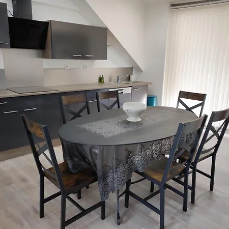 Aux Murmures De La Streng